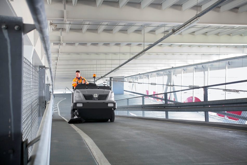 Balayeuse aspirante KM 150/500 R D