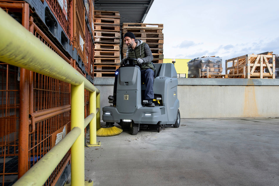 Balayeuse aspirante KM 100/120 R G